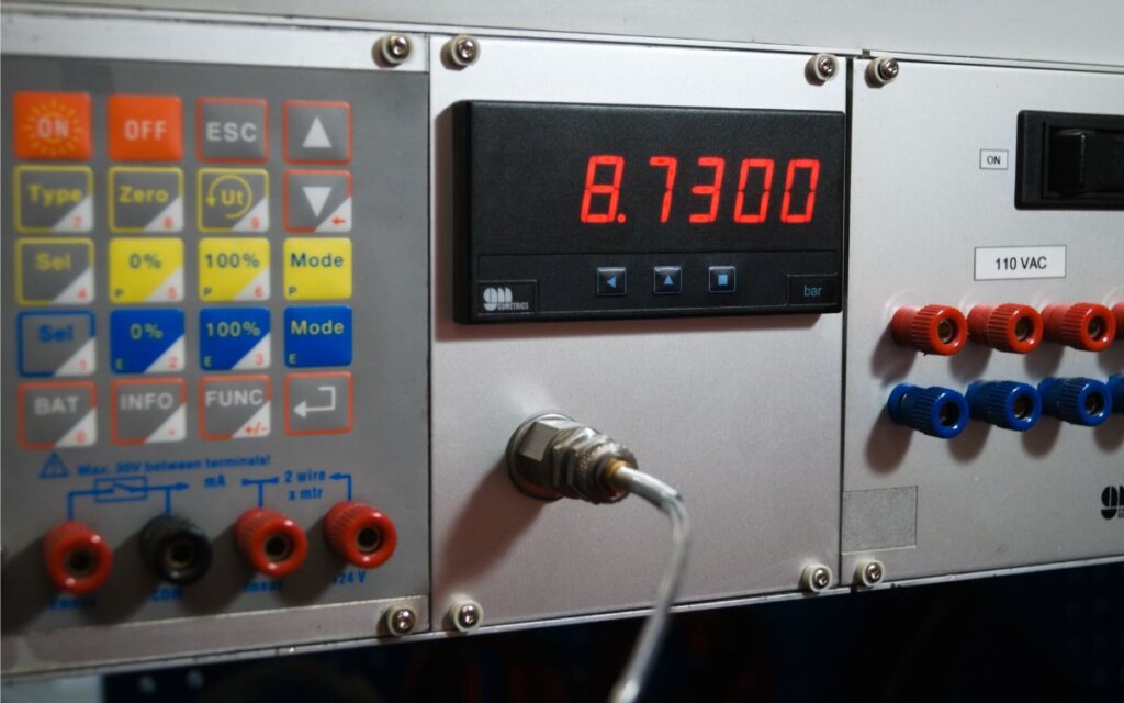 DPM600 Panel digital pressure gauge